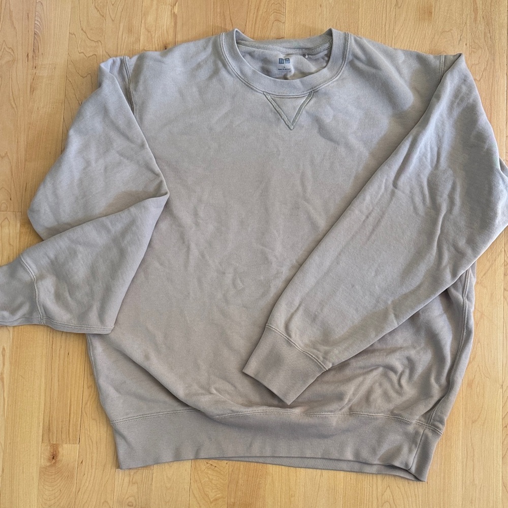 Uniqlo Men's Tan Crewneck Sweater